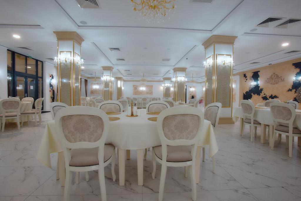 Hotel Imperium Botiz Exterior photo